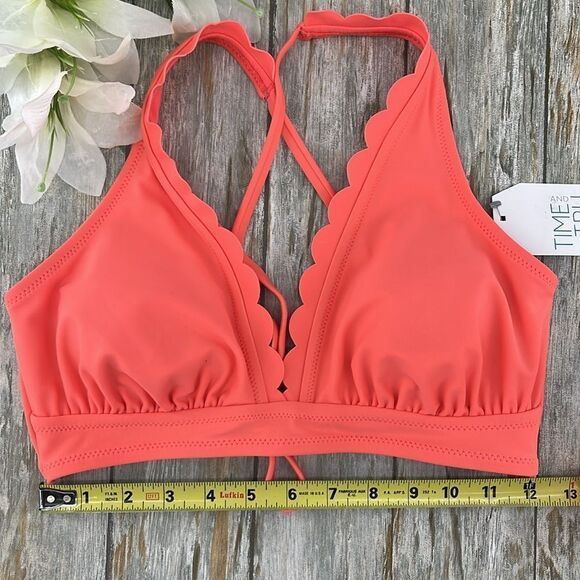 Women's Scalloped Bikini Swim Top, Size M - Picture 5 of 9